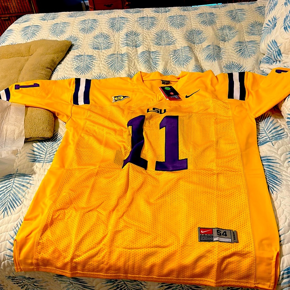 Brand new with tags LSU wear jersey size 54 Nike